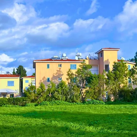 Paradise Gardens Cozy Oasis With Ac, Wifi, And Pool Apartment *
