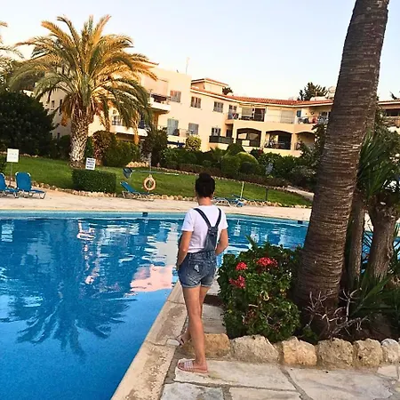 Paradise Gardens Cozy Oasis With Ac, Wifi, And Pool Apartment Paphos