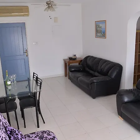 Apartment Paradise Gardens Cozy Oasis With Ac, Wifi, And Pool