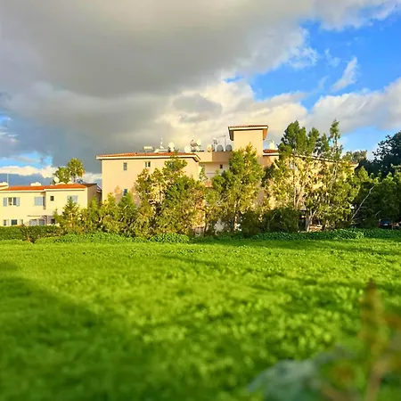 Апартаменти Paradise Gardens Cozy Oasis With Ac, Wifi, And Pool