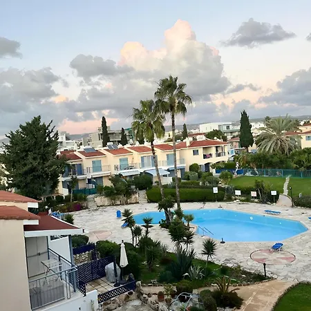 Апартаменти Paradise Gardens Cozy Oasis With Ac, Wifi, And Pool *